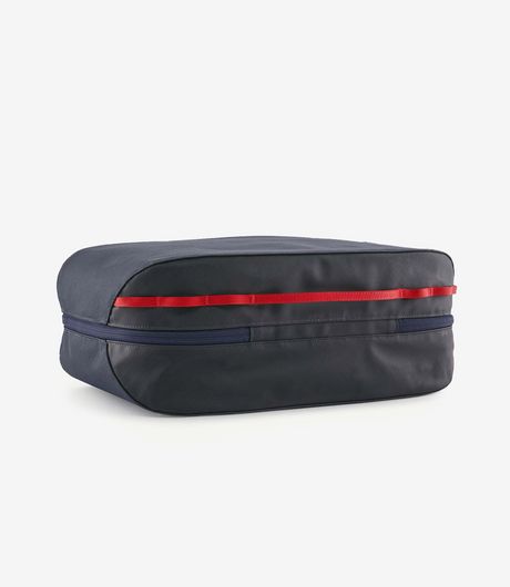 Patagonia Black Hole® Cube 14L Smolder Blue/Amanita Red