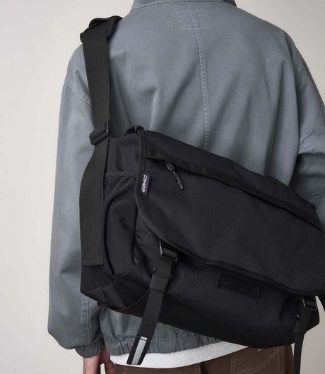 Gramicci Messenger Bag Black