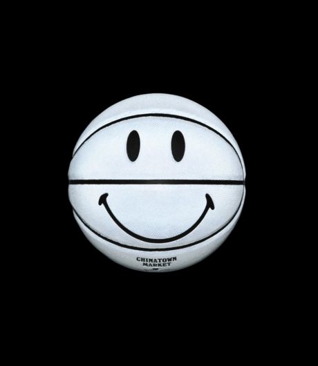 Chinatown Market Smiley 3M Basketball