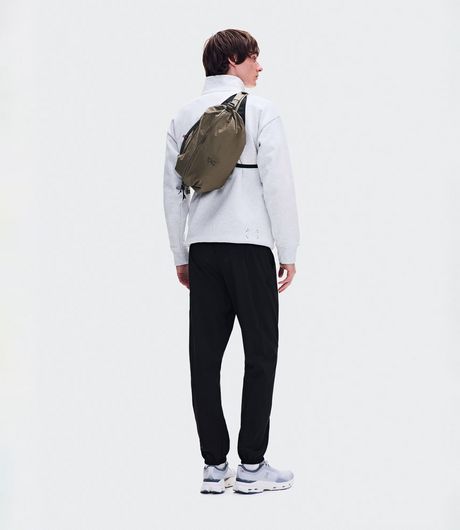 On Sling Pack 9L Backpack Olive/Black