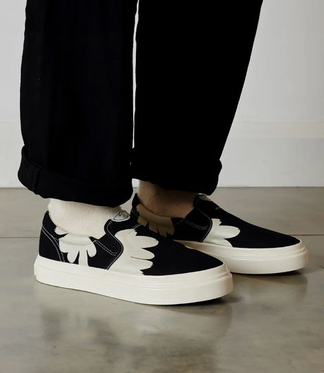 Stepney Workers Club Lister Cup Shroomhands Black/White