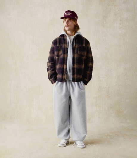 Walk In Paris Signature Sweatpants Grey