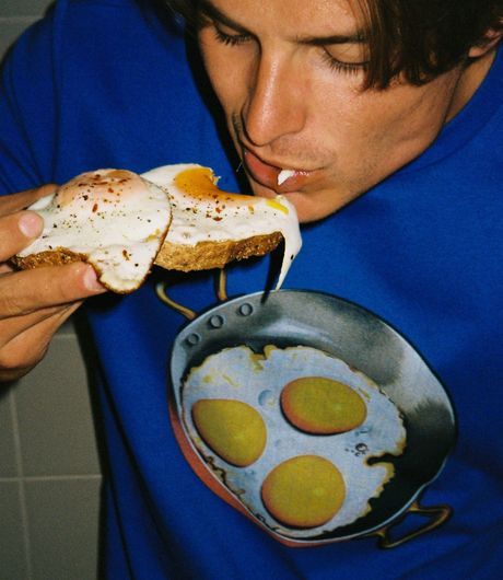 The Loose Company Eggs T-Shirt Blue