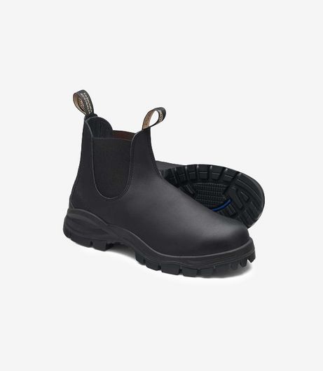 Blundstone 2240 Lug Chelsea Boots Black