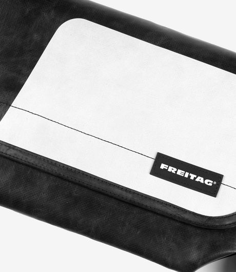 Freitag F42 Surfside 6 Medium Messenger Bag Summit White/Black