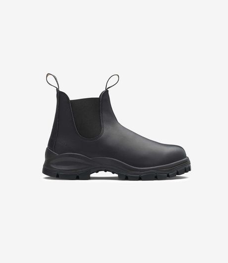 Blundstone 2240 Lug Chelsea Boots Black