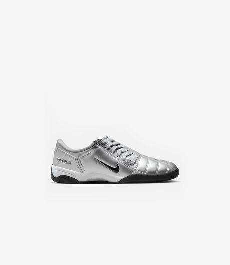 Nike Woman Total 90 Metallic Silver/University Red
