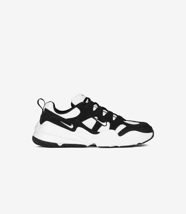 ★NIKE★Tech Hera White Black★大人気★ Buy Nike Tech Hera Men's Shoes - White/Black/White | Nike