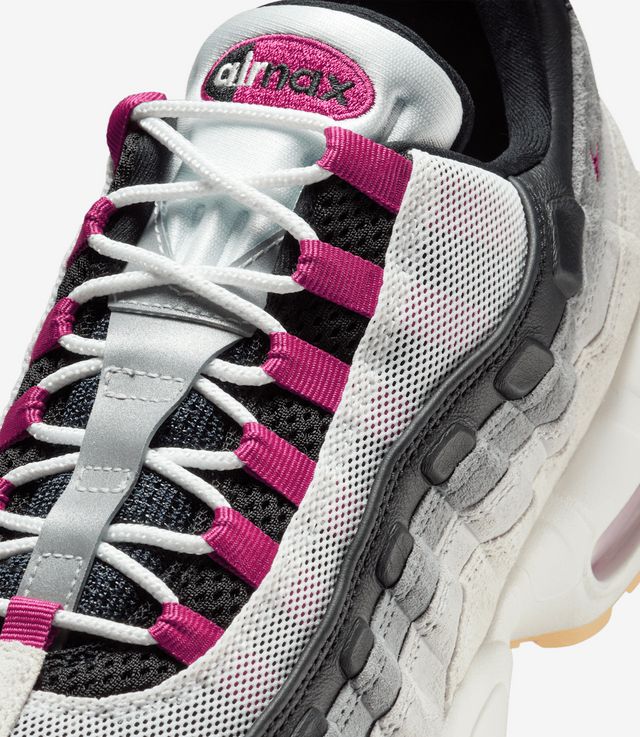 Shop Nike SB Air Max 95 Summit White/Cactus Flower at itk