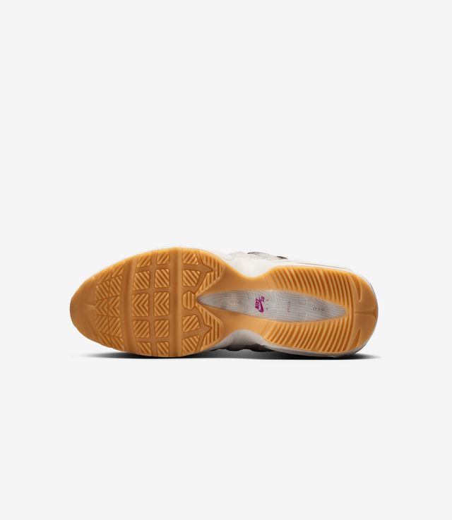 Shop Nike SB Air Max 95 Summit White/Cactus Flower at itk online store