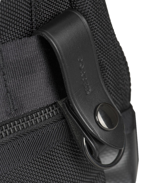 Shop Porter-Yoshida & Co Heat Rucksack Black at itk online store