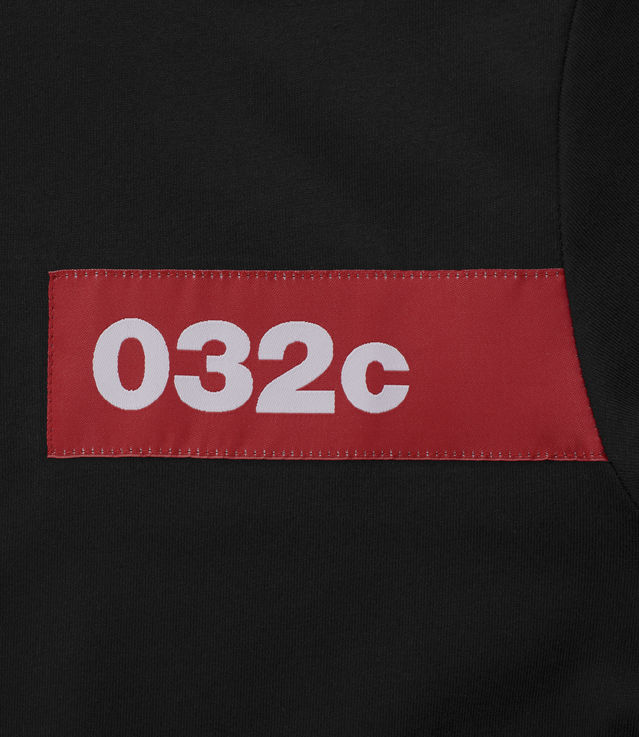 【関税込み】032c ブラック Taped Tシャツ 032c Taped Tee Black Cotton T-shirt With Chest Logo - Taped