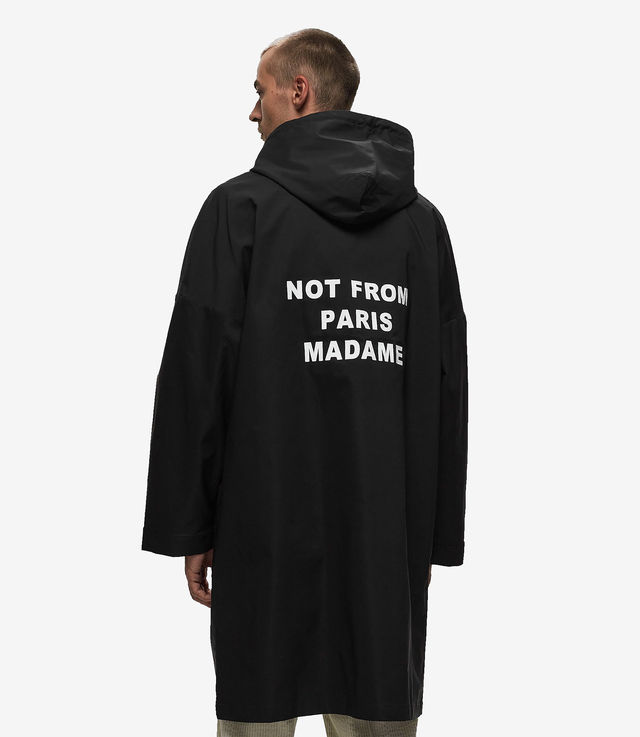 Shop Drôle de Monsieur La Parka Slogan Black at itk online store