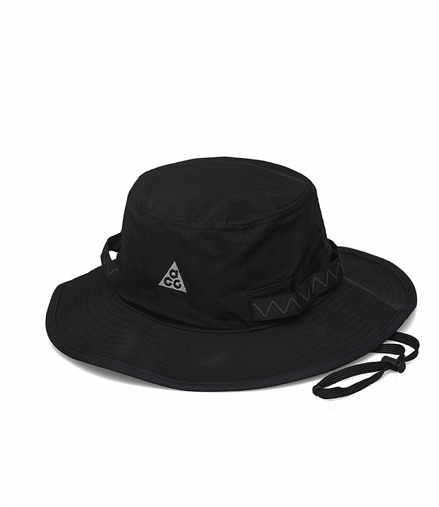 Shop Nike ACG Gore-Tex Bucket Hat Black/White at itk online