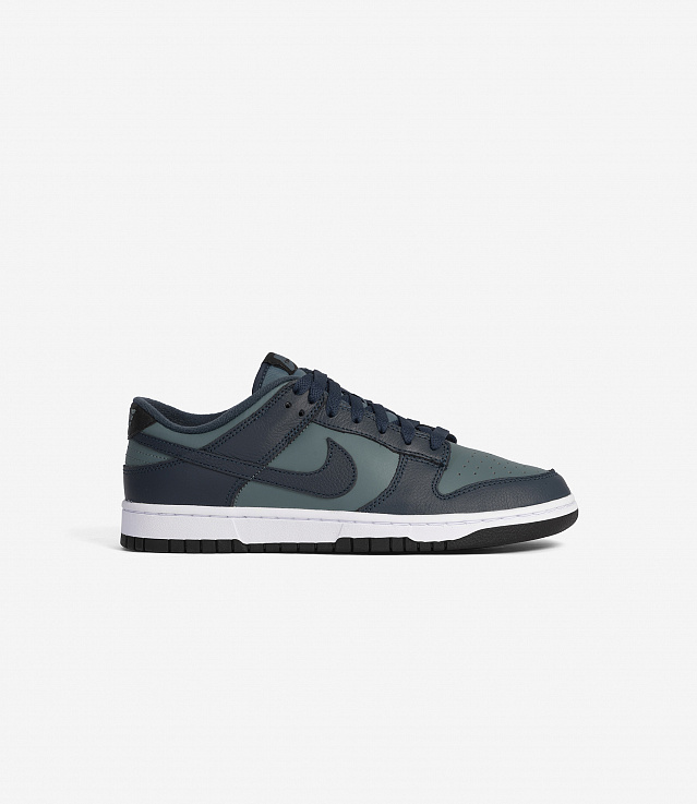 Shop Nike Dunk Low Retro PRM Mineral Slate/Armory Navy at itk